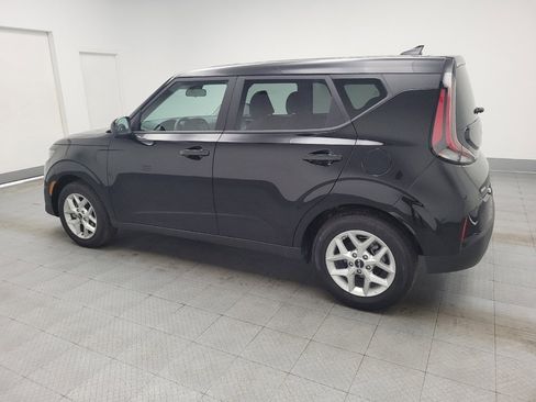 Used 2025 Kia Soul LX w/ LX Technology Package image 3