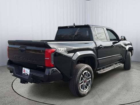 Used 2024 Toyota Tacoma TRD Sport image 9