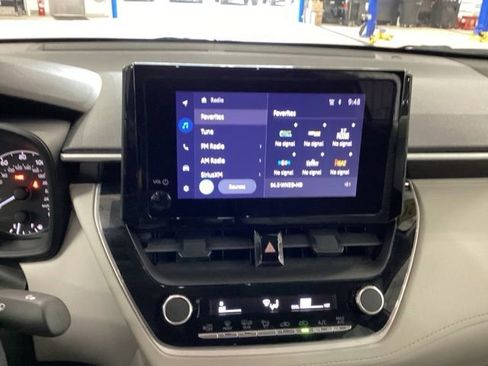 Used 2023 Toyota Corolla Cross L AWD/4WD image 8
