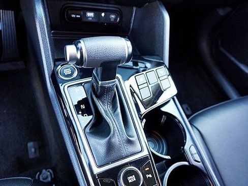 Used 2024 Kia Sportage EX image 31