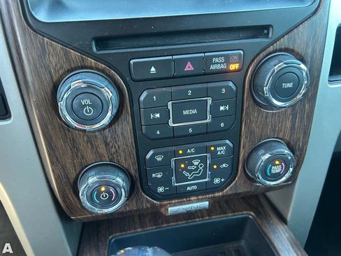 Used 2013 Ford F150 Lariat w/ Mid Equipment Group AWD/4WD image 24