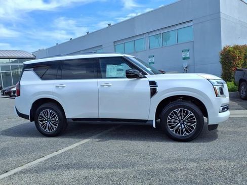New 2025 Nissan Armada Platinum AWD/4WD image 4