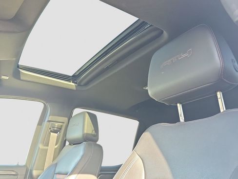 Used 2023 GMC Sierra 1500 AT4 w/ AT4 Premium Package image 8