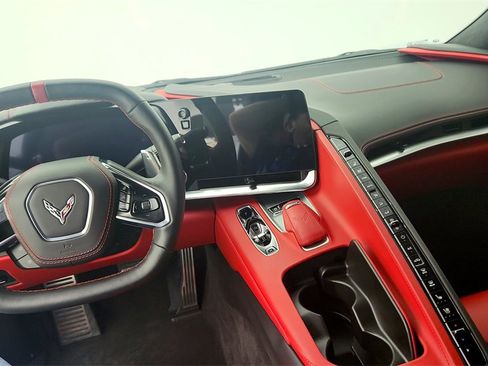 Used 2023 Chevrolet Corvette Stingray Premium Cpe w/ Z51 Performance Package image 23