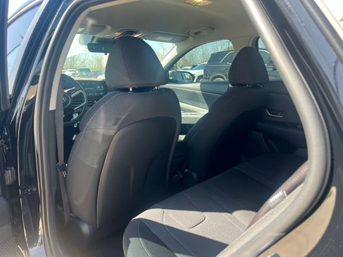 New 2026 Hyundai Elantra SE image 15