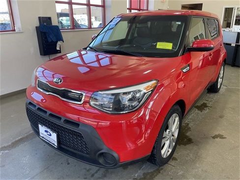 Used 2015 Kia Soul + image 2