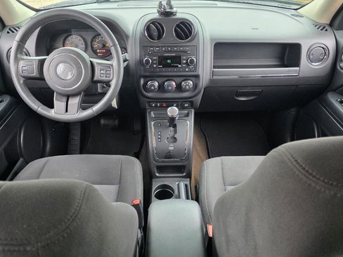 Used 2015 Jeep Patriot Latitude image 12