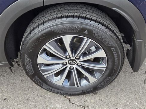 Certified 2025 INFINITI QX60 Pure image 10