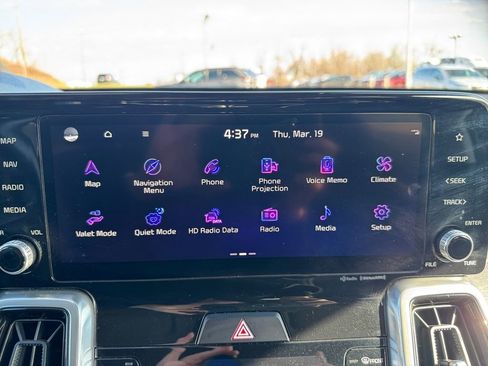 Certified 2023 Kia Sorento SX AWD/4WD image 17