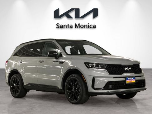 Certified 2022 Kia Sorento SX image 7