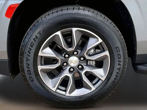 Used 2023 Chevrolet Tahoe LT w/ LT Signature Plus Package RWD image 29