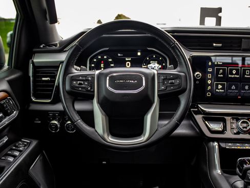 Used 2023 GMC Sierra 1500 Denali w/ Technology Package AWD/4WD image 28