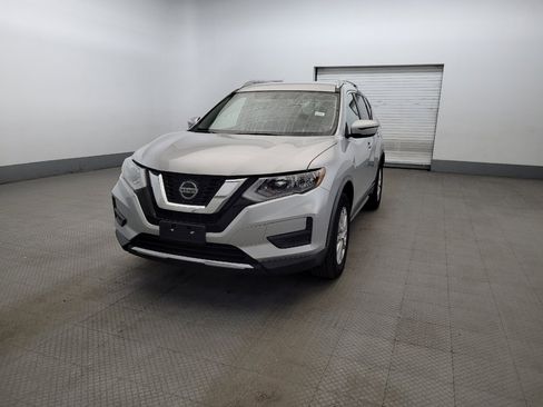 Used 2018 Nissan Rogue SV AWD/4WD image 15