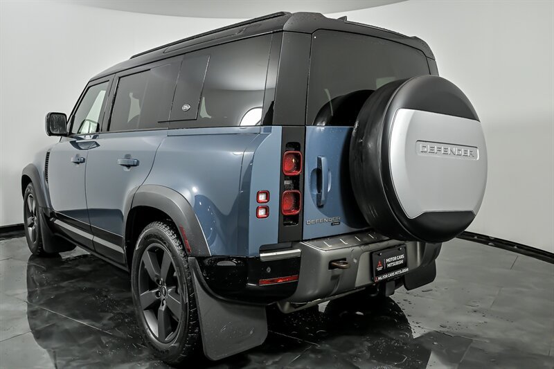 Used 2023 Land Rover Defender 110 X-Dynamic SE AWD/4WD image 7
