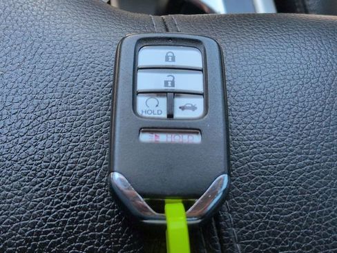 Used 2017 Honda Accord Touring image 37