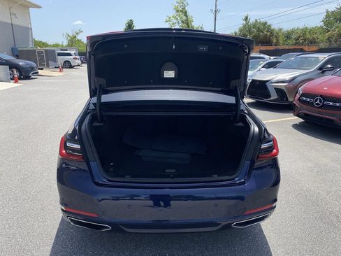 Used 2021 BMW 745e xDrive w/ Premium Package AWD/4WD image 18