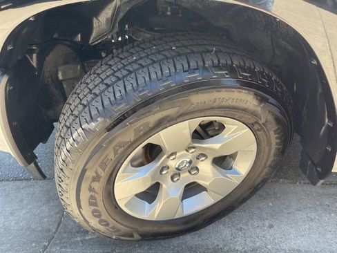 Used 2025 RAM 1500 Big Horn AWD/4WD image 35