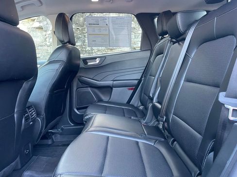 Certified 2022 Ford Escape SEL image 11