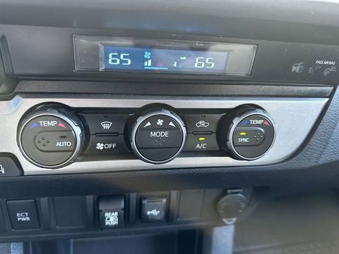 Used 2023 Toyota Tacoma SR5 w/ Technology Package image 18