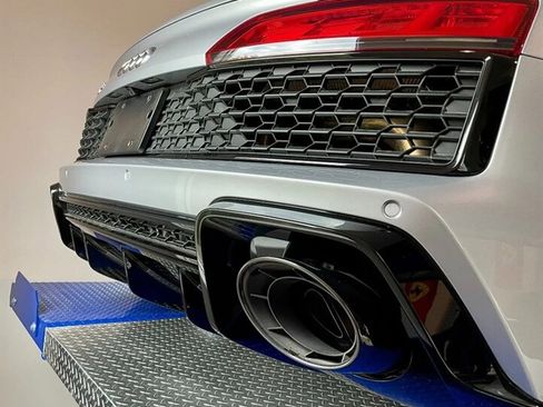 Used 2022 Audi R8 V10 performance image 40