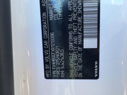 Certified 2024 Volvo XC90 T8 Ultimate w/ Lounge Package image 25