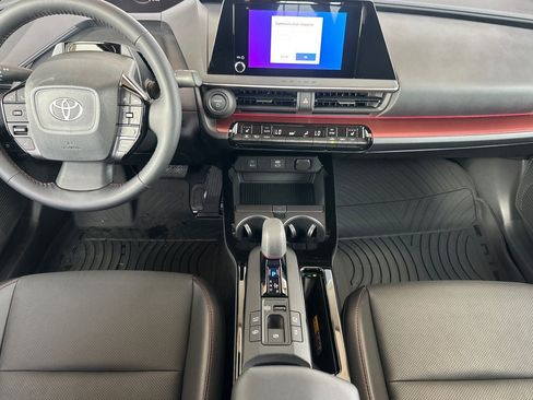 New 2027 Toyota Prius Plug-In Hybrid FWD image 15