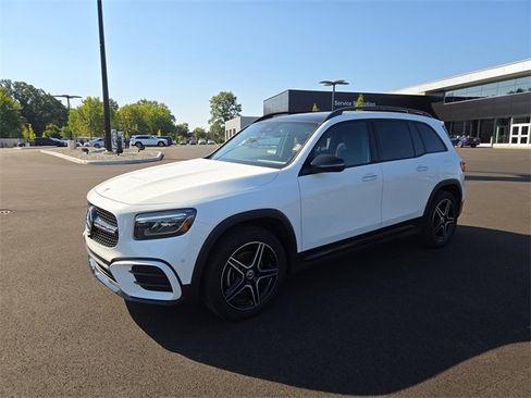 New 2024 Mercedes-Benz GLB 250 4MATIC image 7