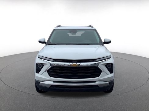 Used 2025 Chevrolet TrailBlazer LT w/ Driver Confidence Package image 4