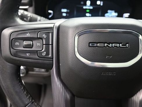 Used 2023 GMC Yukon Denali Ultimate AWD/4WD image 15