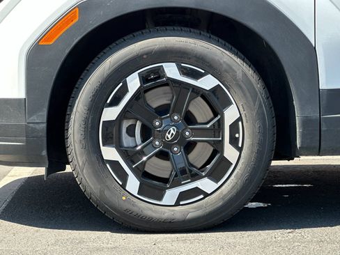 Used 2025 Hyundai Santa Fe SEL image 24