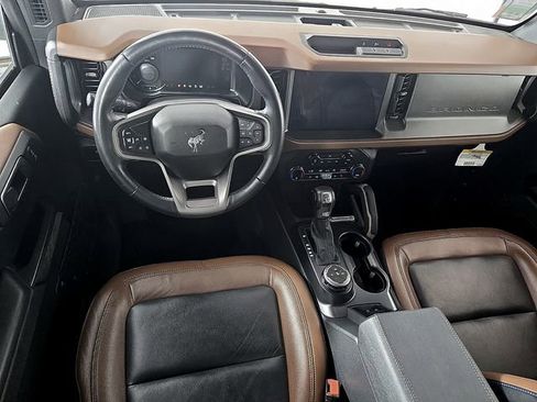 Used 2024 Ford Bronco Outer Banks AWD/4WD image 12