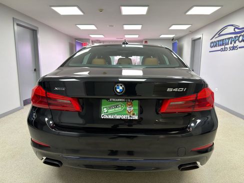 Used 2019 BMW 540i xDrive w/ Premium Package image 7