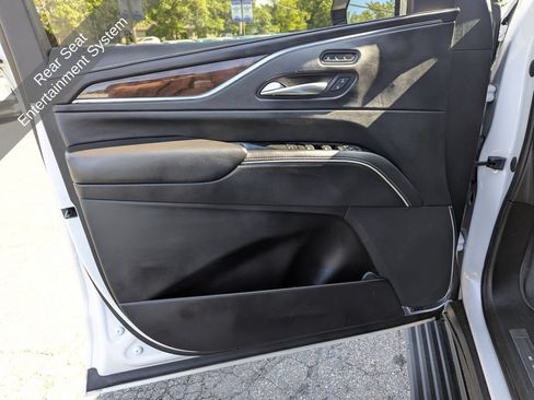 Used 2022 Cadillac Escalade ESV Sport Platinum AWD/4WD image 14
