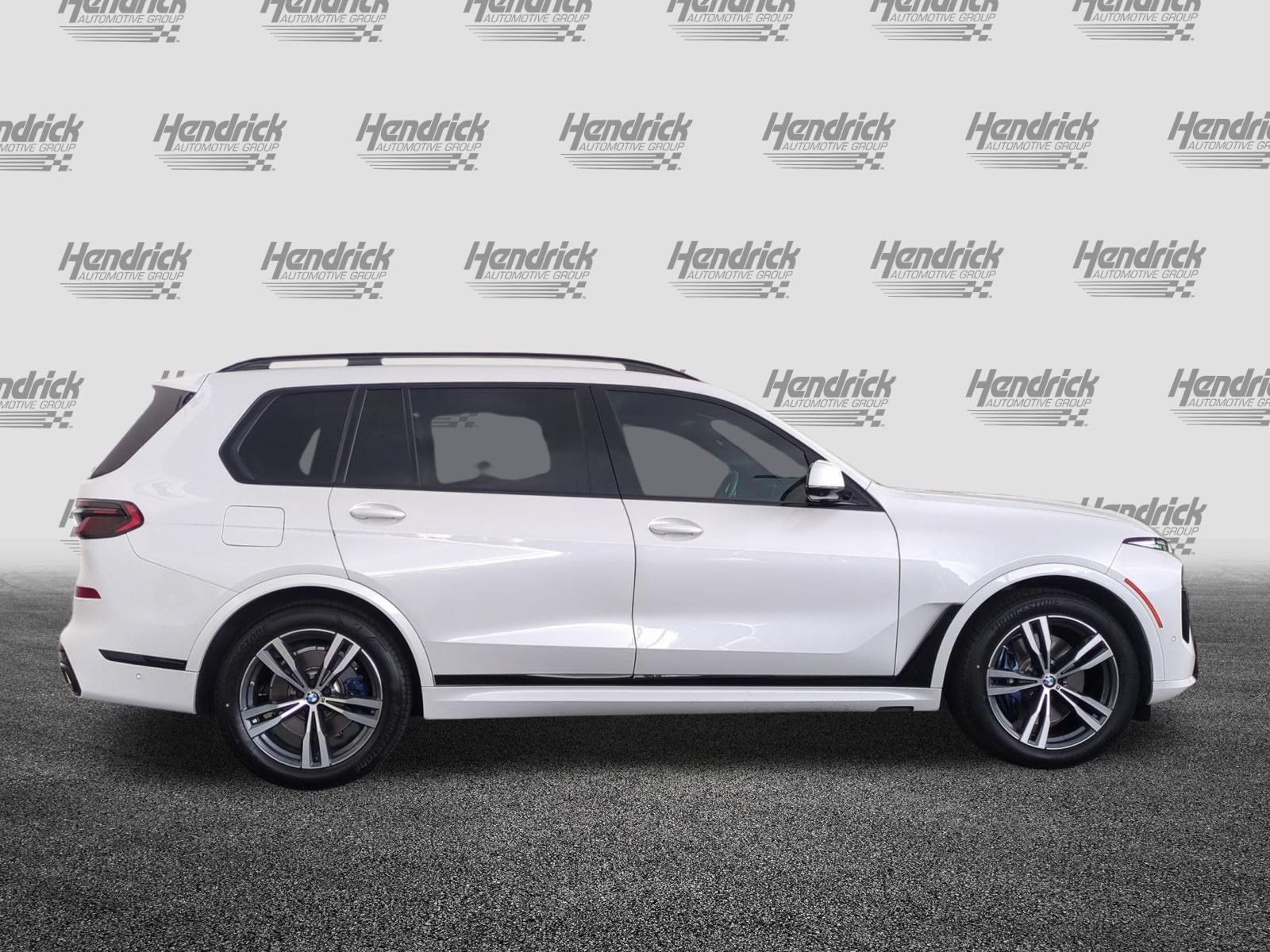 Used 2024 BMW X7 xDrive40i w/ Executive Package AWD/4WD image 11