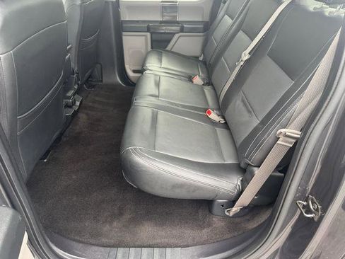 Used 2018 Ford F150 XLT w/ Trailer Tow Package image 12