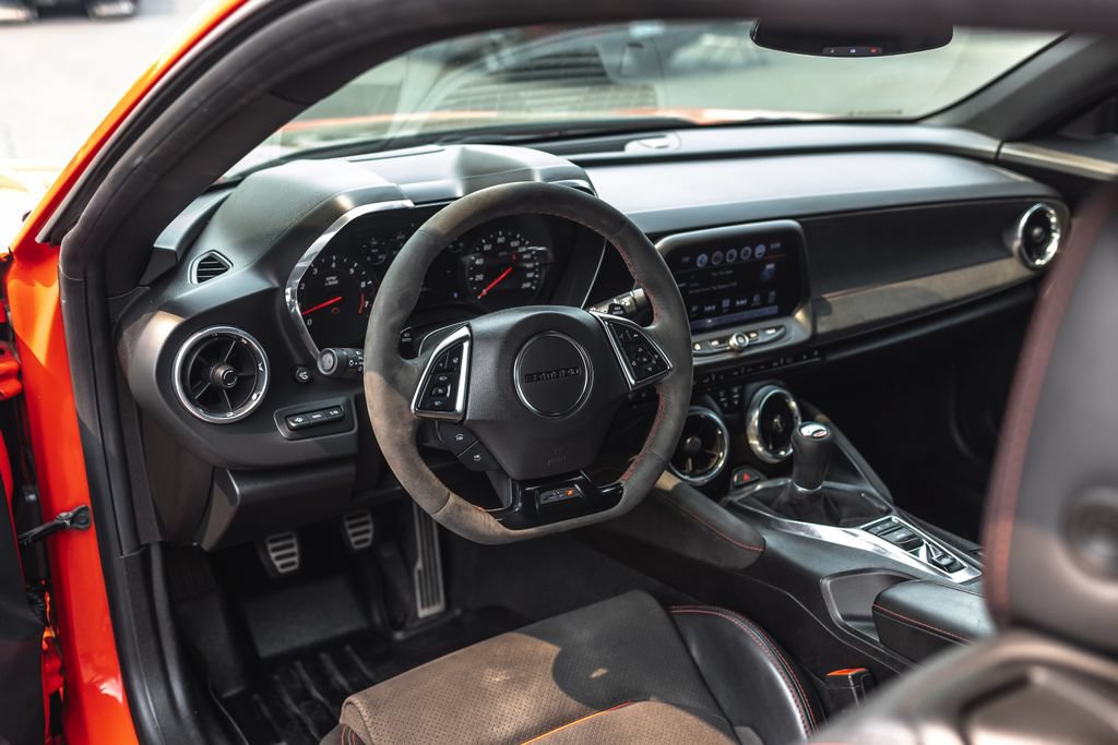 Used 2018 Chevrolet Camaro ZL1 RWD image 15