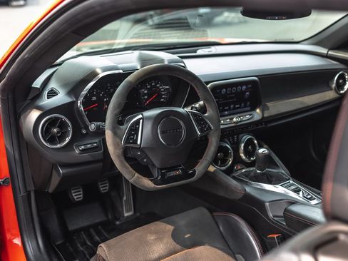 Used 2018 Chevrolet Camaro ZL1 RWD image 15