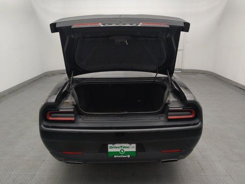 Used 2019 Dodge Challenger SXT RWD image 29