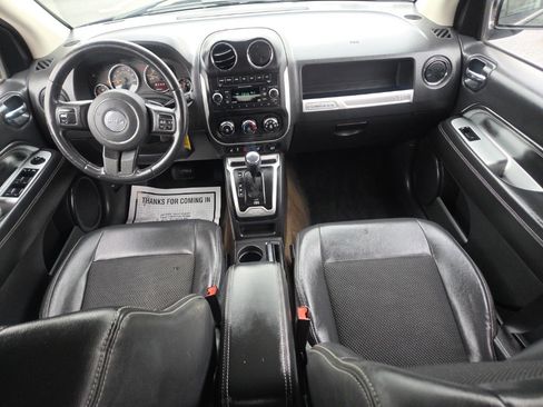 Used 2014 Jeep Compass Latitude w/ Sun/Sound Group image 25