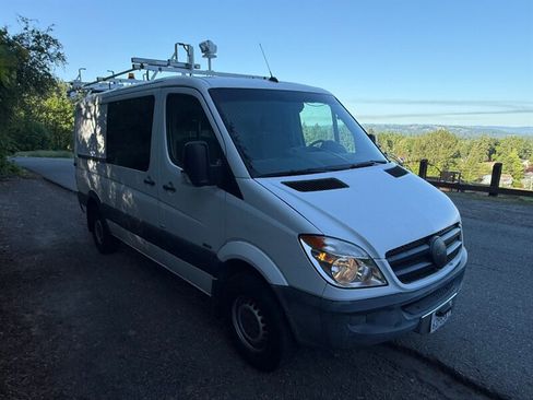 Used 2012 Mercedes-Benz Sprinter 2500 w/ Additional Battery Pkg image 6
