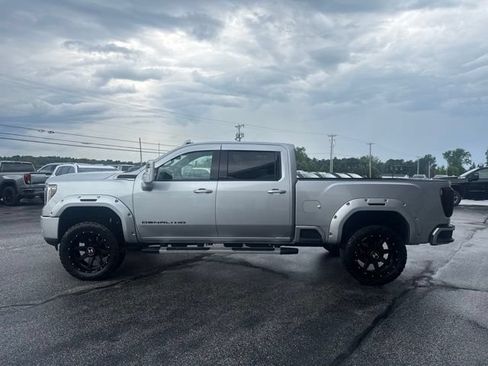 Used 2022 GMC Sierra 2500 Denali AWD/4WD image 4