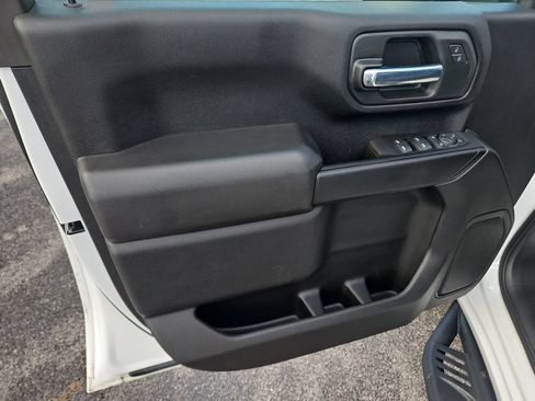 Used 2024 Chevrolet Silverado 2500 Custom w/ Custom Value Package AWD/4WD image 11