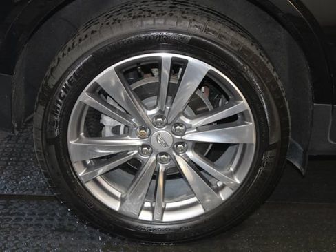 Certified 2024 Cadillac XT5 Premium Luxury w/ LPO, Floor Liner Package AWD/4WD image 31