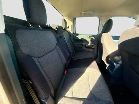 Certified 2025 Ford Maverick XLT w/ Equipment Group 301A image 27