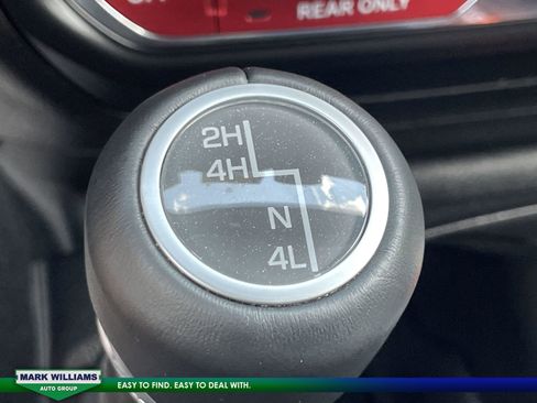 Used 2020 Jeep Wrangler Unlimited Rubicon AWD/4WD image 37