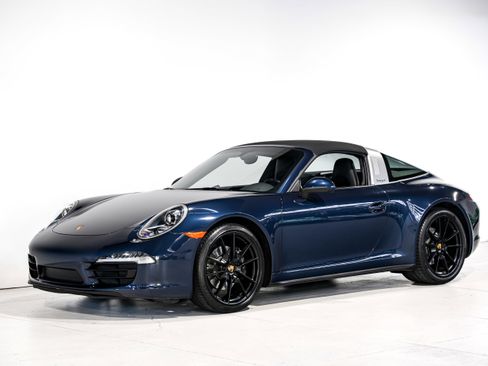Used 2016 Porsche 911 Targa 4 image 7
