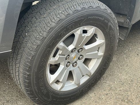 Used 2022 Chevrolet Colorado LT w/ Luxury Package image 7