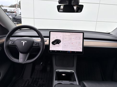 Used 2023 Tesla Model Y Long Range image 19