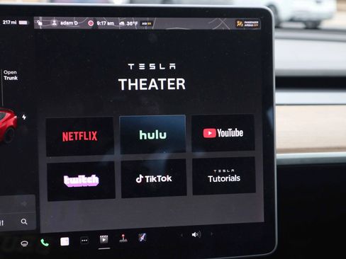 Used 2021 Tesla Model 3 Performance image 21