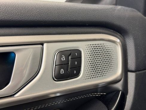 Used 2023 Ford Explorer ST w/ Equipment Group 401A AWD/4WD image 9